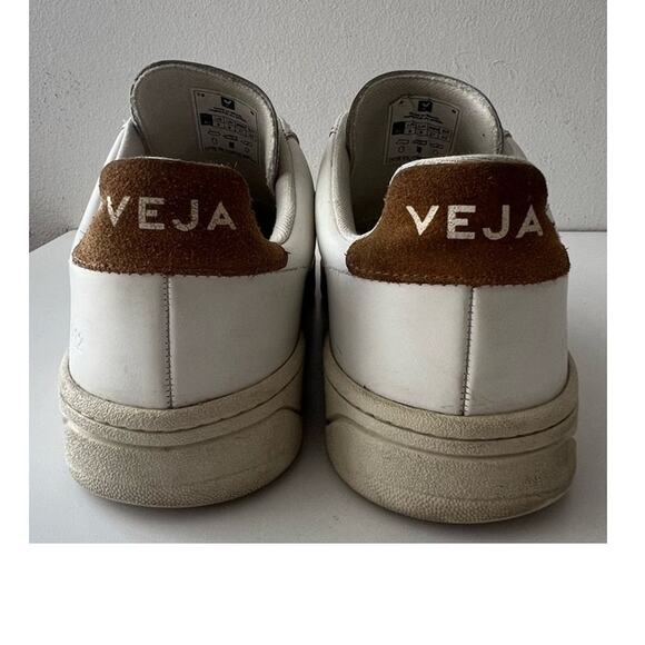 VEJA V 12 Low Top White Leather Casual Sneaker Shoes Lace up Men\'s Sz 9 US T2 B